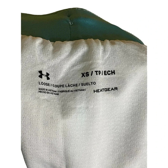 Women's Under Armour Blue on Blue Splatter Athletic Shorts New With Tags Lined - Picture 8 of 10